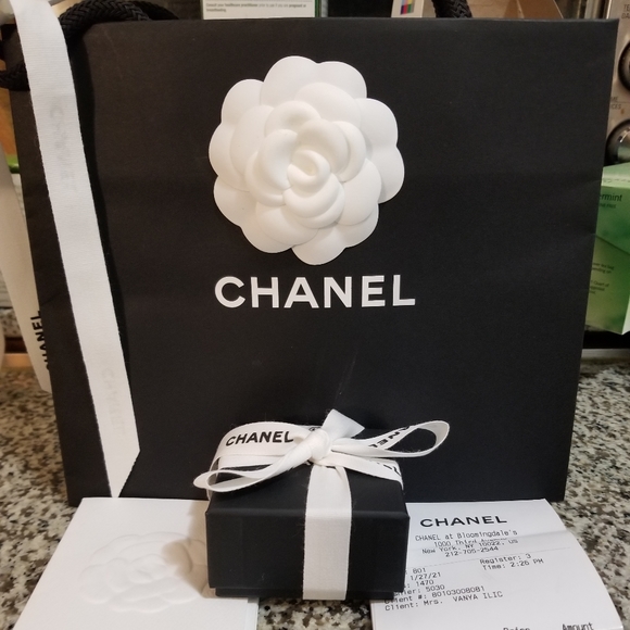 🆕 Chanel Gold Crystal &Pearls with CC charms - Picture 3 of 10